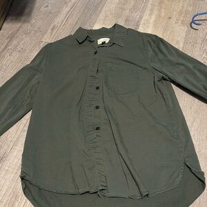 Universal Threads Button up